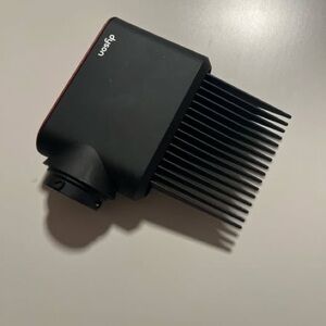 Dyson Black Wide-Tooth Comb Attachment